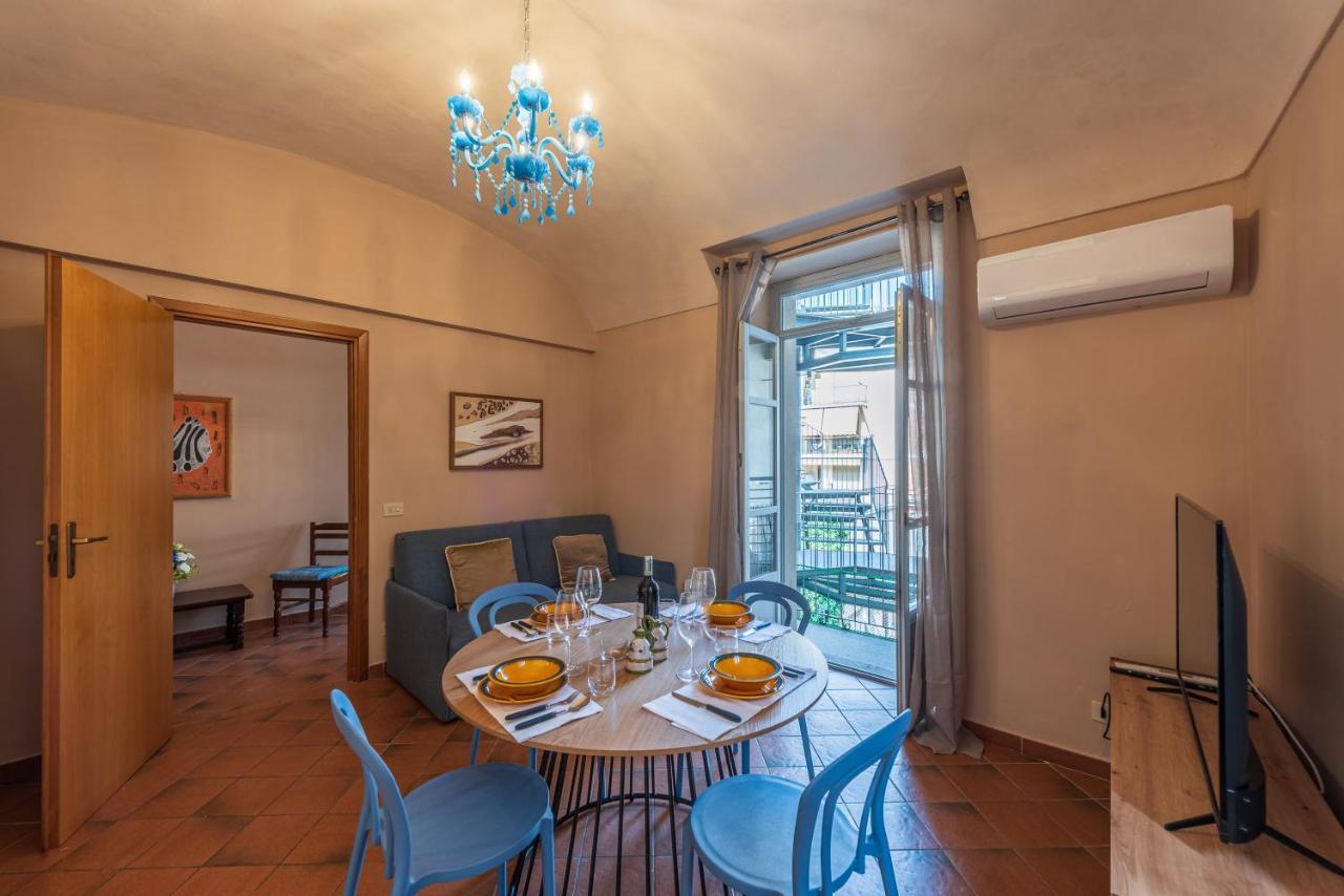Palazzo Ciravegna Apartment อัลบา ภายนอก รูปภาพ