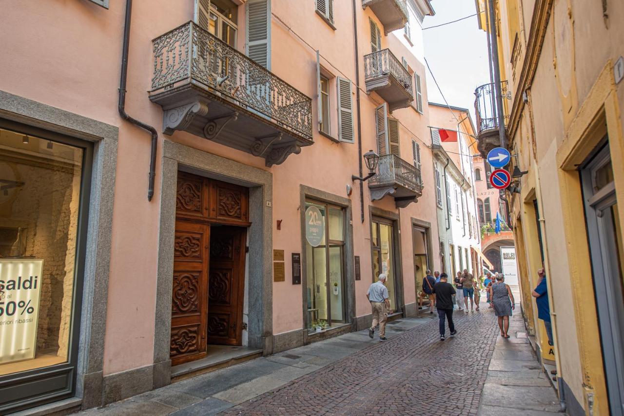 Palazzo Ciravegna Apartment อัลบา ภายนอก รูปภาพ